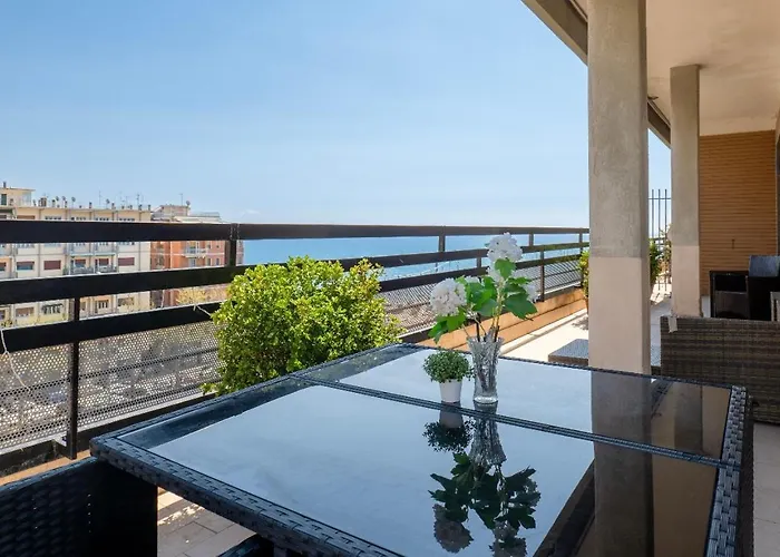 Mareluna Penthouse - Luxury Suites